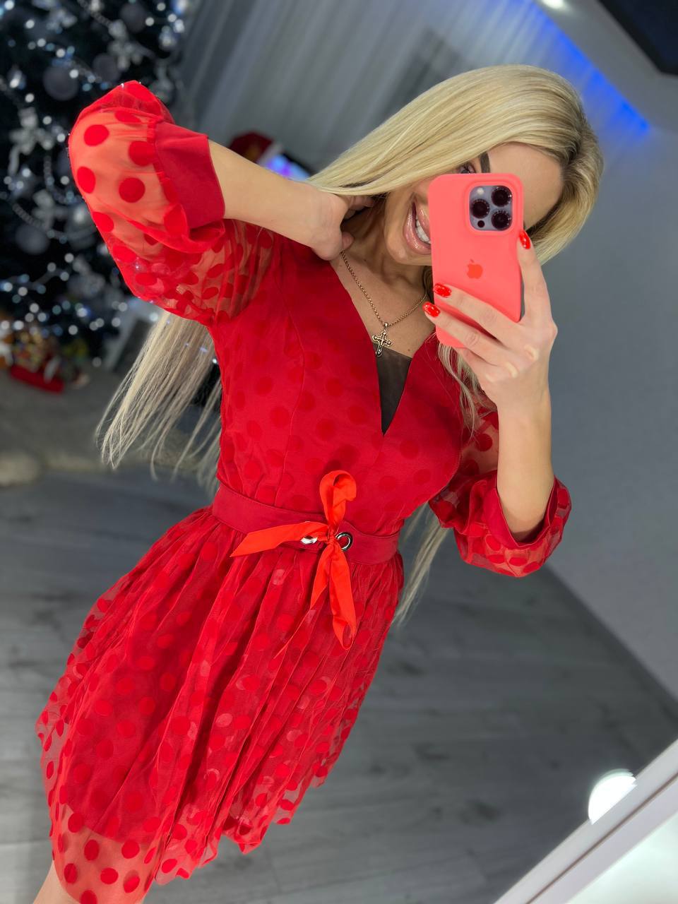 Модное красное платье беби-долл 