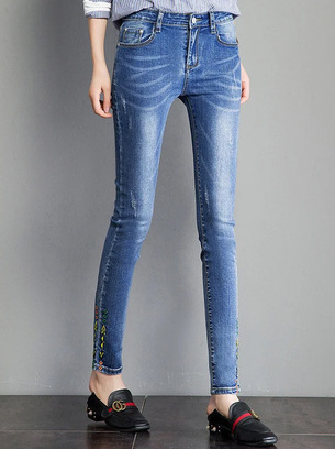 Ультразауженные женские джинсы скин ...