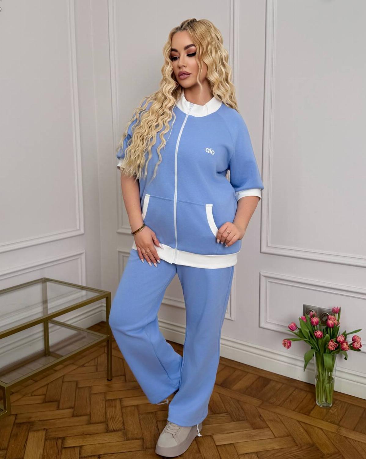 Модный стильный женский молодежный  ...