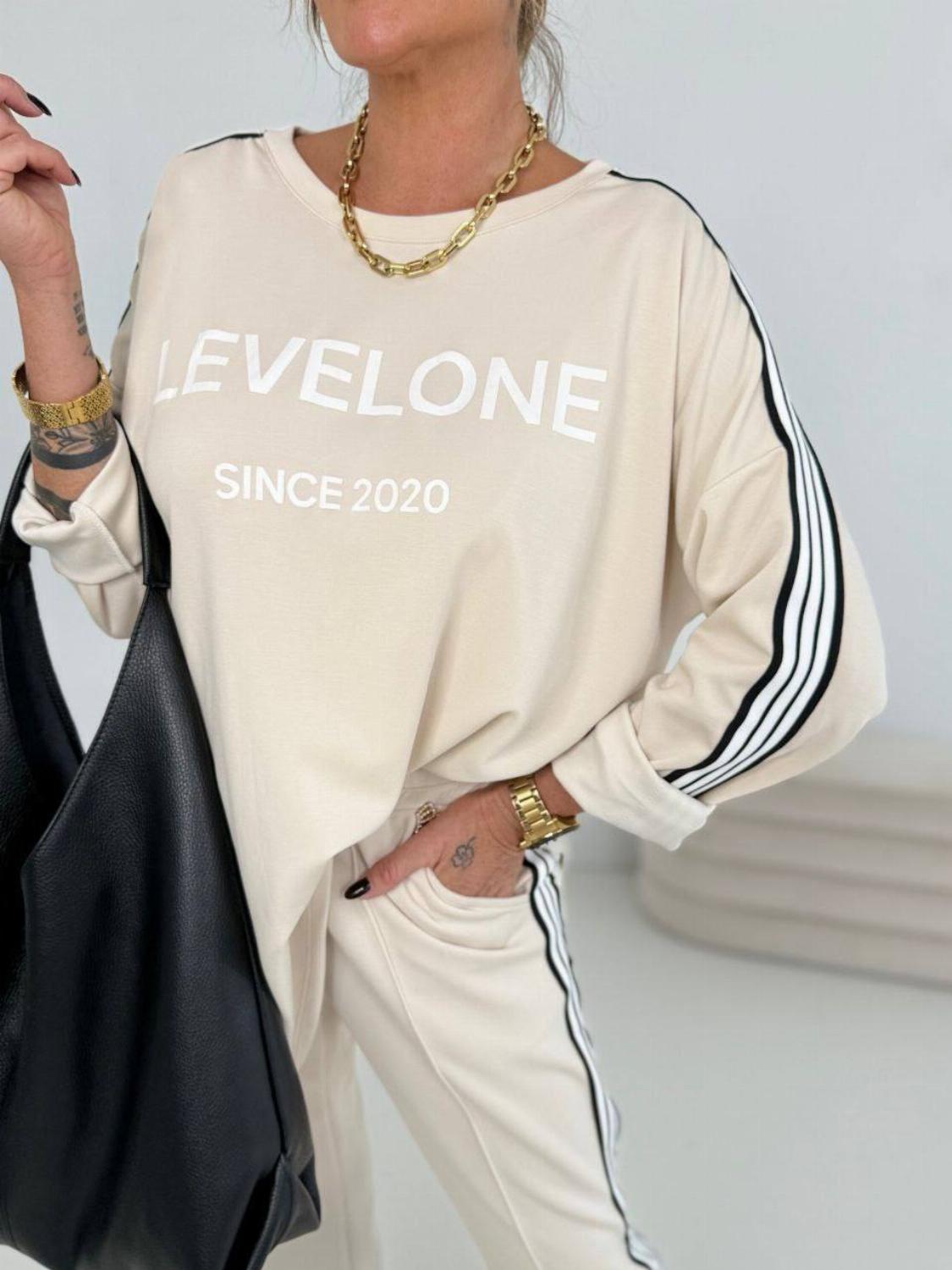 Стильний прогулянковий жіночий костюм-двійка кофта ...