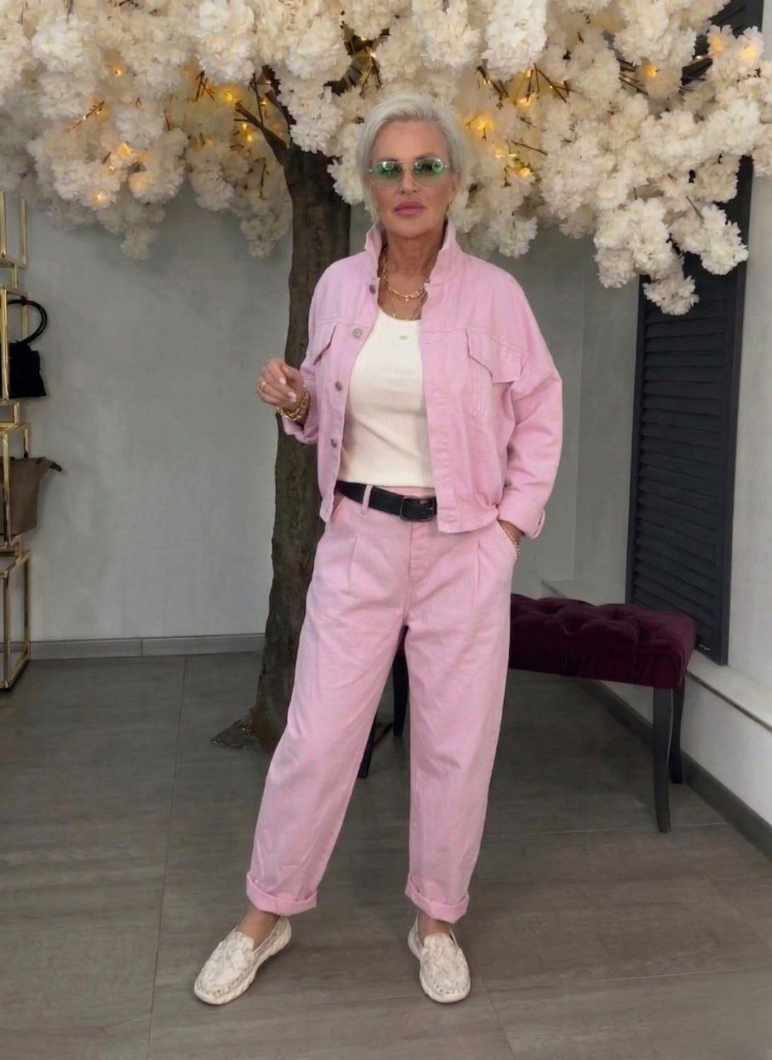 Яркий стильний жіночий костюм-двійка батал 