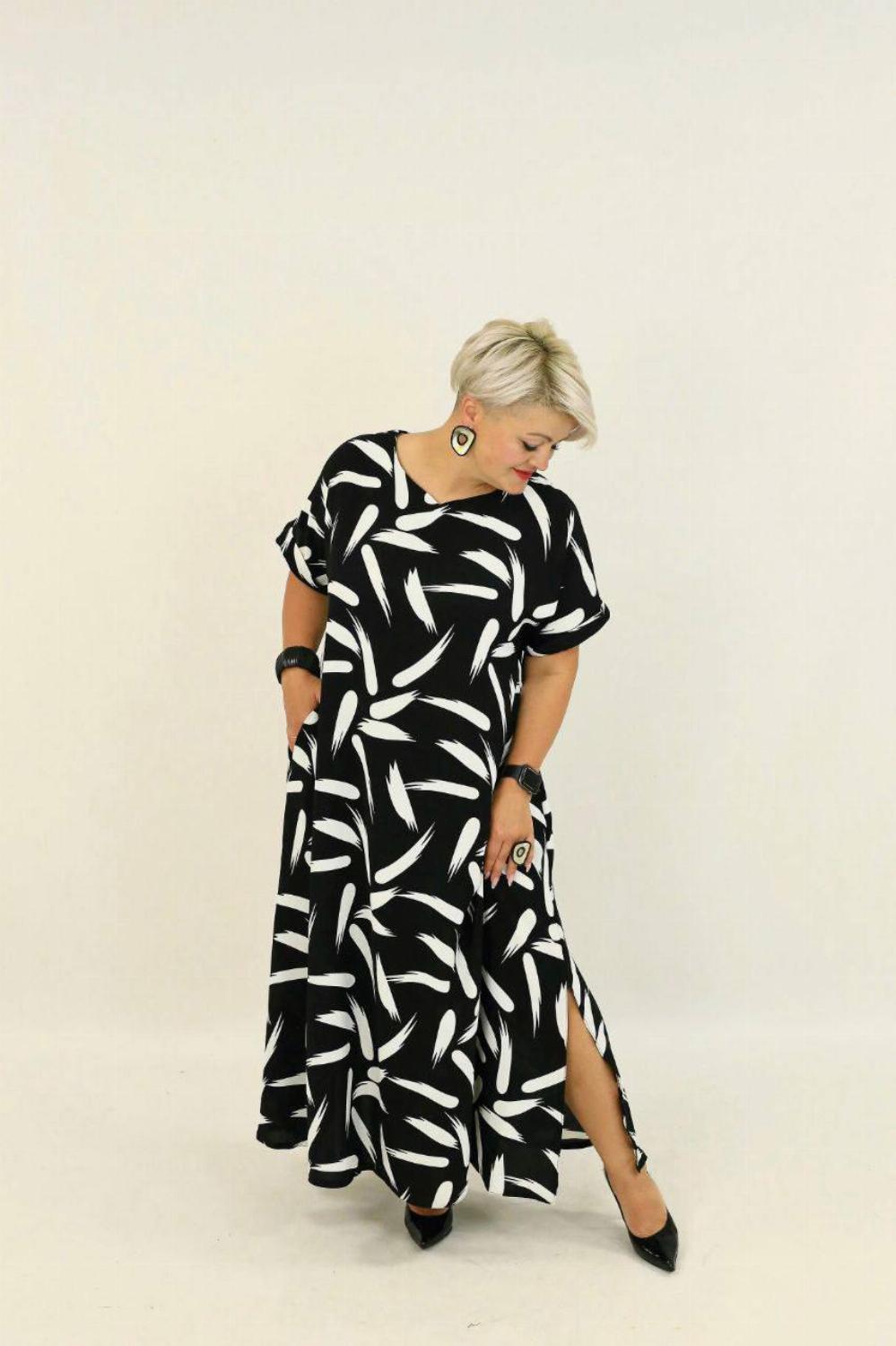 Стильна жіноча сукня в стилі бохо 